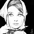 Audrey Hepburn 3 Black/white